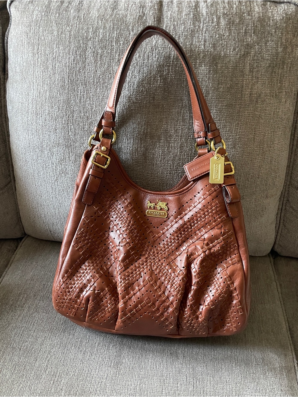 Coach Brown Leather Madison Shoulder Bag w/ purple lining (excellent condition) - Picture 2 of 6